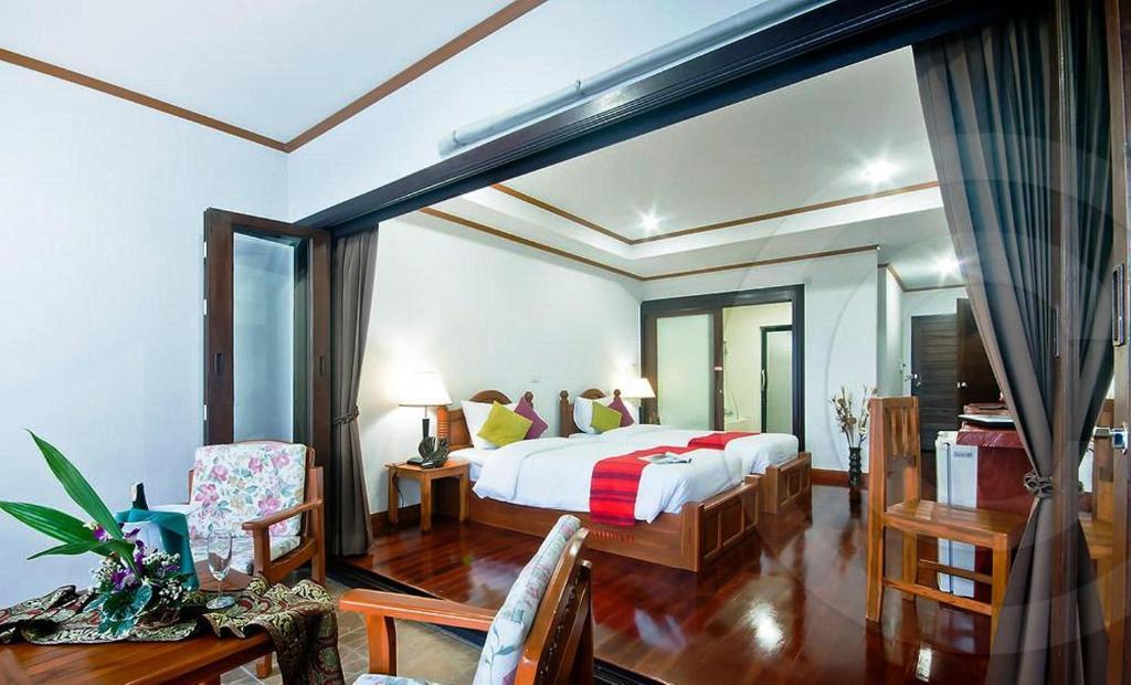 Lipa Bay Resort Lipa Noi Exterior foto